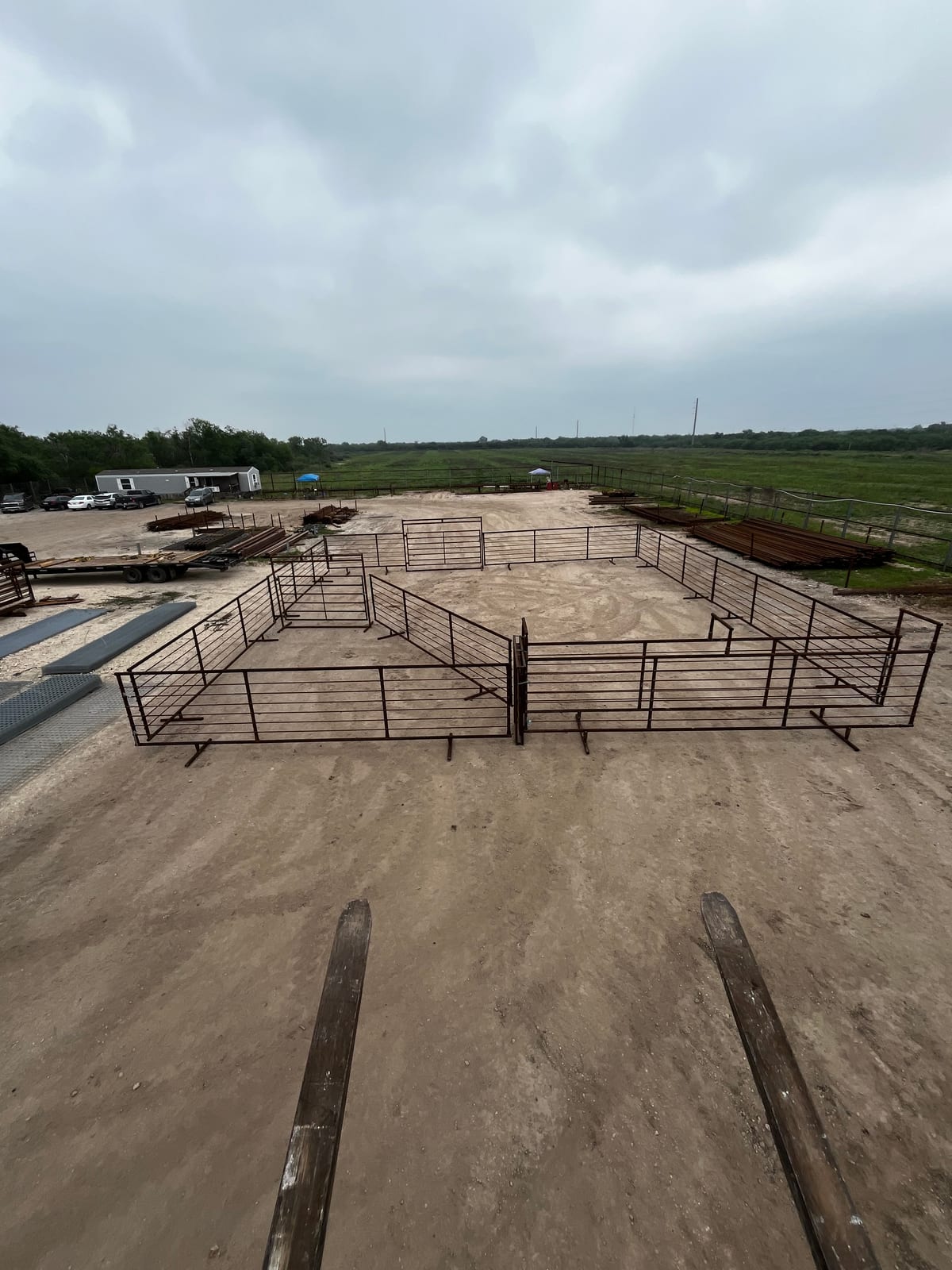 48x48 Cattle Working Pen